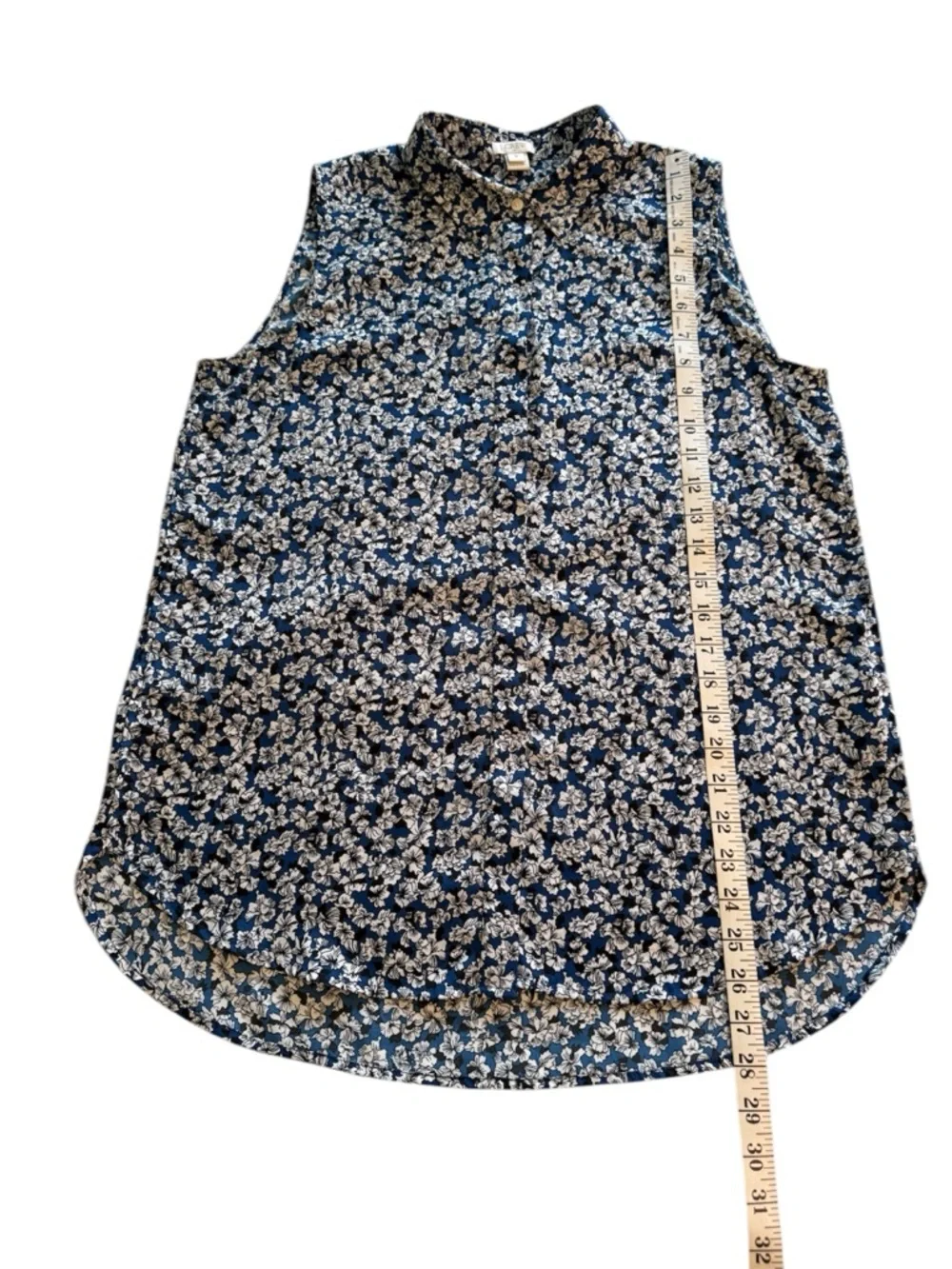 J. Crew Navy and White Sleeveless Floral Button-Down Shirt Size 8